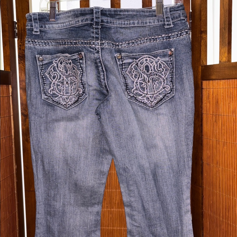 Stylish Embroidered Denim Jeans 10 ⭐️